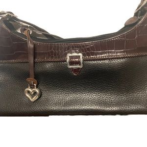 Bringhton D 153557. black with brown color.